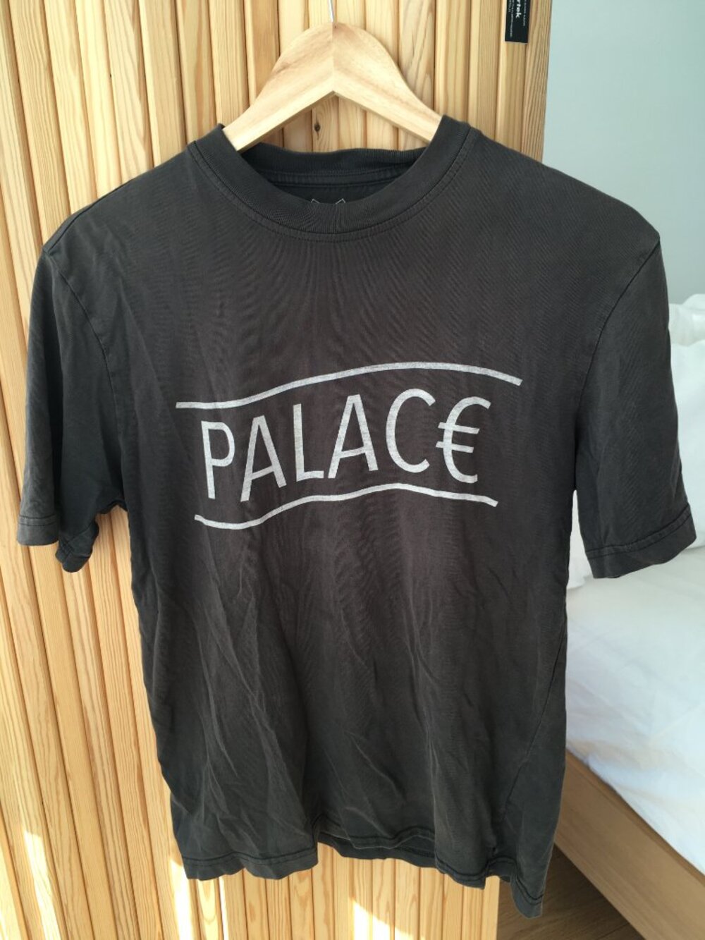 Palace t-shirt, rare, black, size small